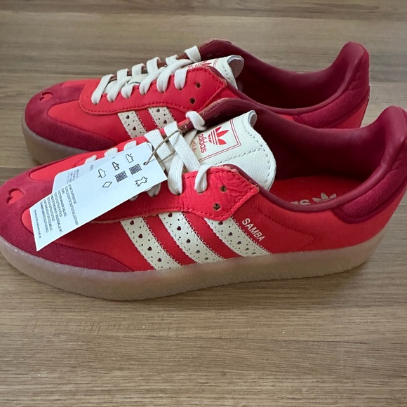 Adidas Sambae “Valentine’s Day” NEW — Size W7.5 / M6 - Picture 3 of 7